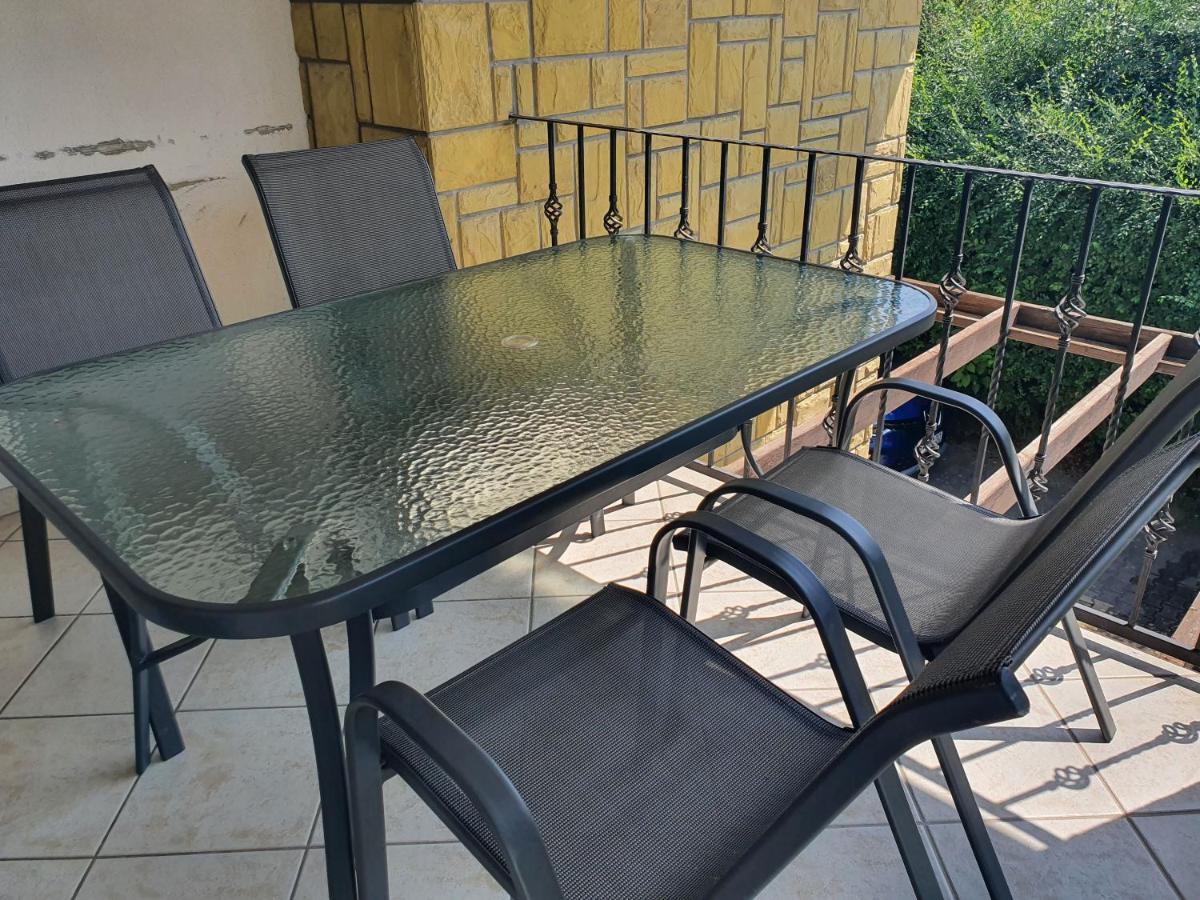 Maja Apartmanhaz Balatonlelle Exterior photo