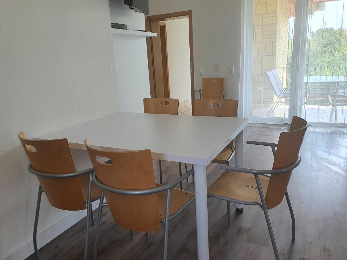 Maja Apartmanhaz Balatonlelle Exterior photo