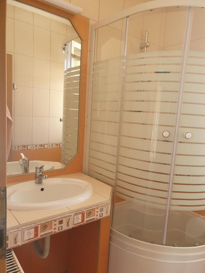 Maja Apartmanhaz Balatonlelle Exterior photo