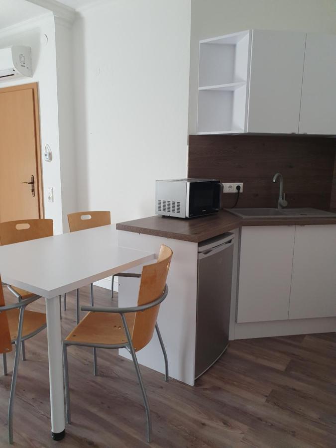 Maja Apartmanhaz Balatonlelle Exterior photo