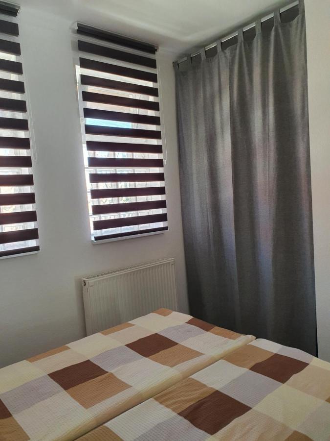 Maja Apartmanhaz Balatonlelle Exterior photo